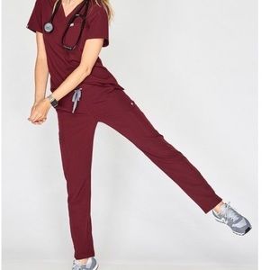 Figs Yola burgundy size SP